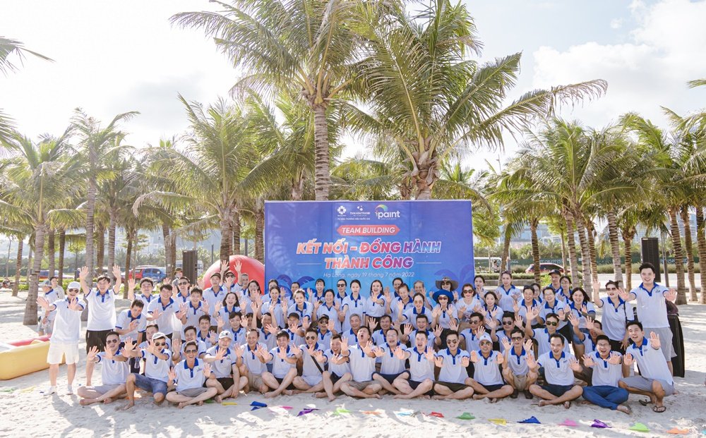 Bùng Cháy Hết Mình Cùng Đại Gia Đình iPaint Team Building